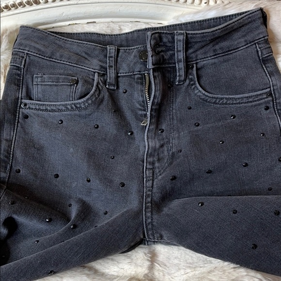 & DENIM•JEANS - Picture 11 of 16